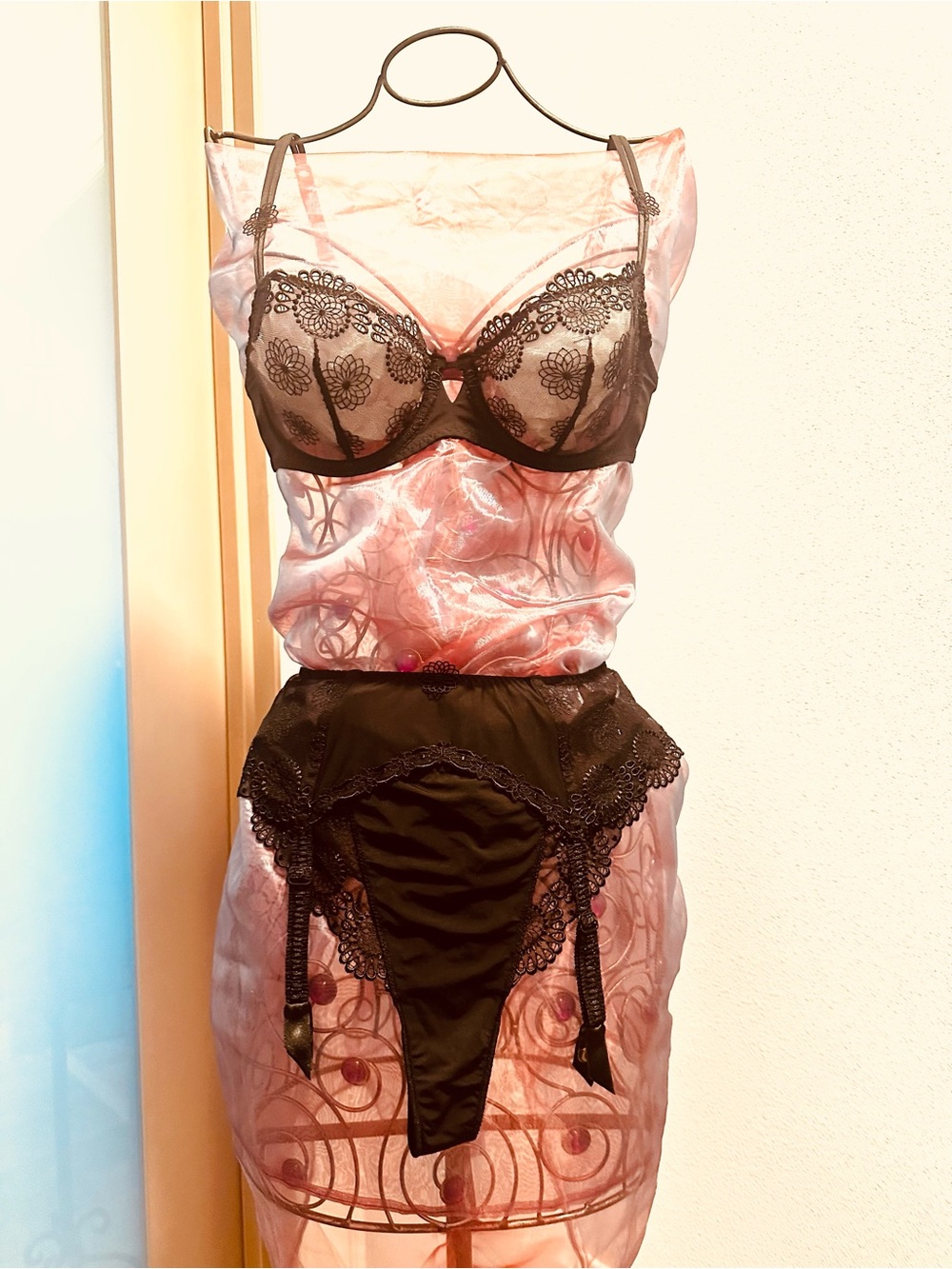 Simone Pérèle Romance 3-Piece French Lingerie Set S Bra Garter Thong